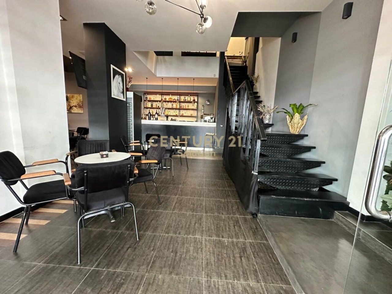 DUPLEX IN AFFITTO NEL COMUNE DI PARIGI