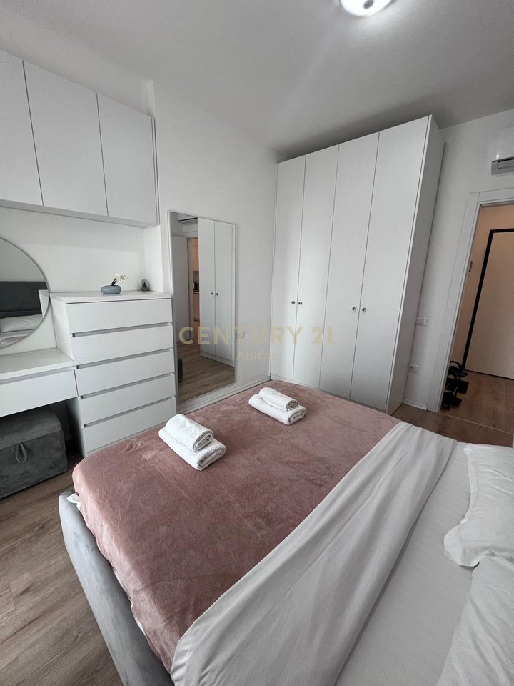 APARTAMENT 1+1 ME QIRA| MYSLYM SHYRI- pranë Rrugës së Kavajës