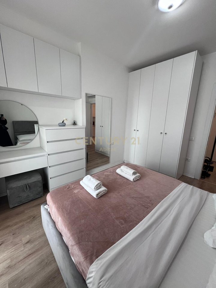 APARTAMENT 1+1 ME QIRA| MYSLYM SHYRI- pranë Rrugës së Kavajës