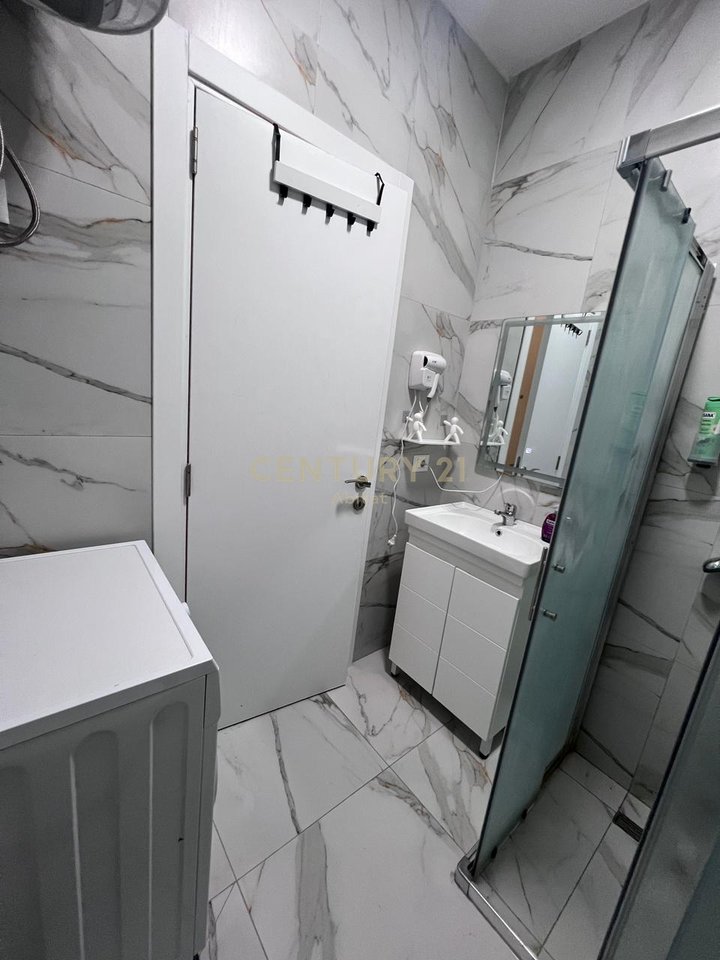 APARTAMENT 1+1 ME QIRA| MYSLYM SHYRI- pranë Rrugës së Kavajës