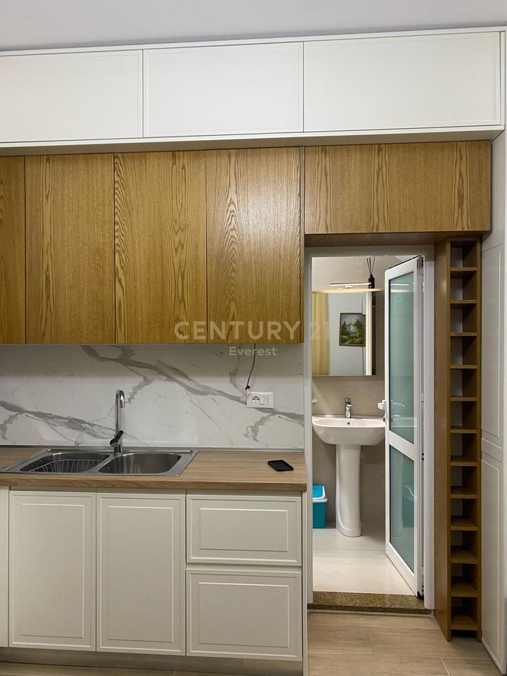 KOMBINAT, KAT VILE PER QIRA+PARKIM