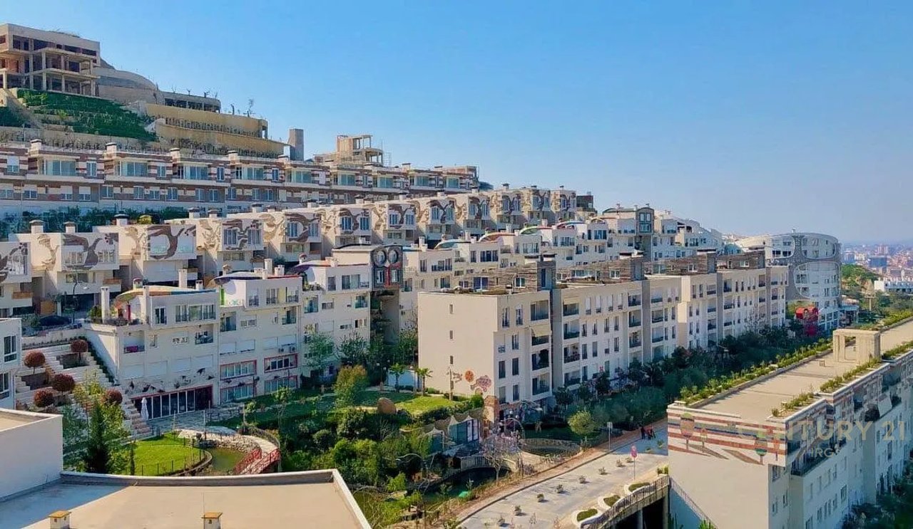 Appartamento 1+1 con Veranda in Vendita – Kodra e Diellit 2