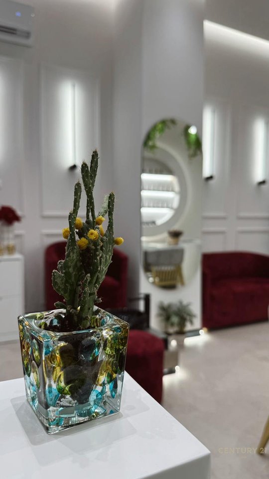 RENTAL SPACE FOR NAILS IN ASTIR!