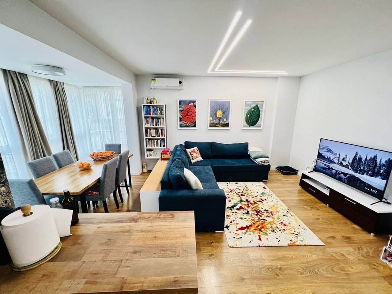 🏠 Appartamento 2+1 in Vendita
📍 Kodra e Diellit, sopra il ring vicino a Big Market