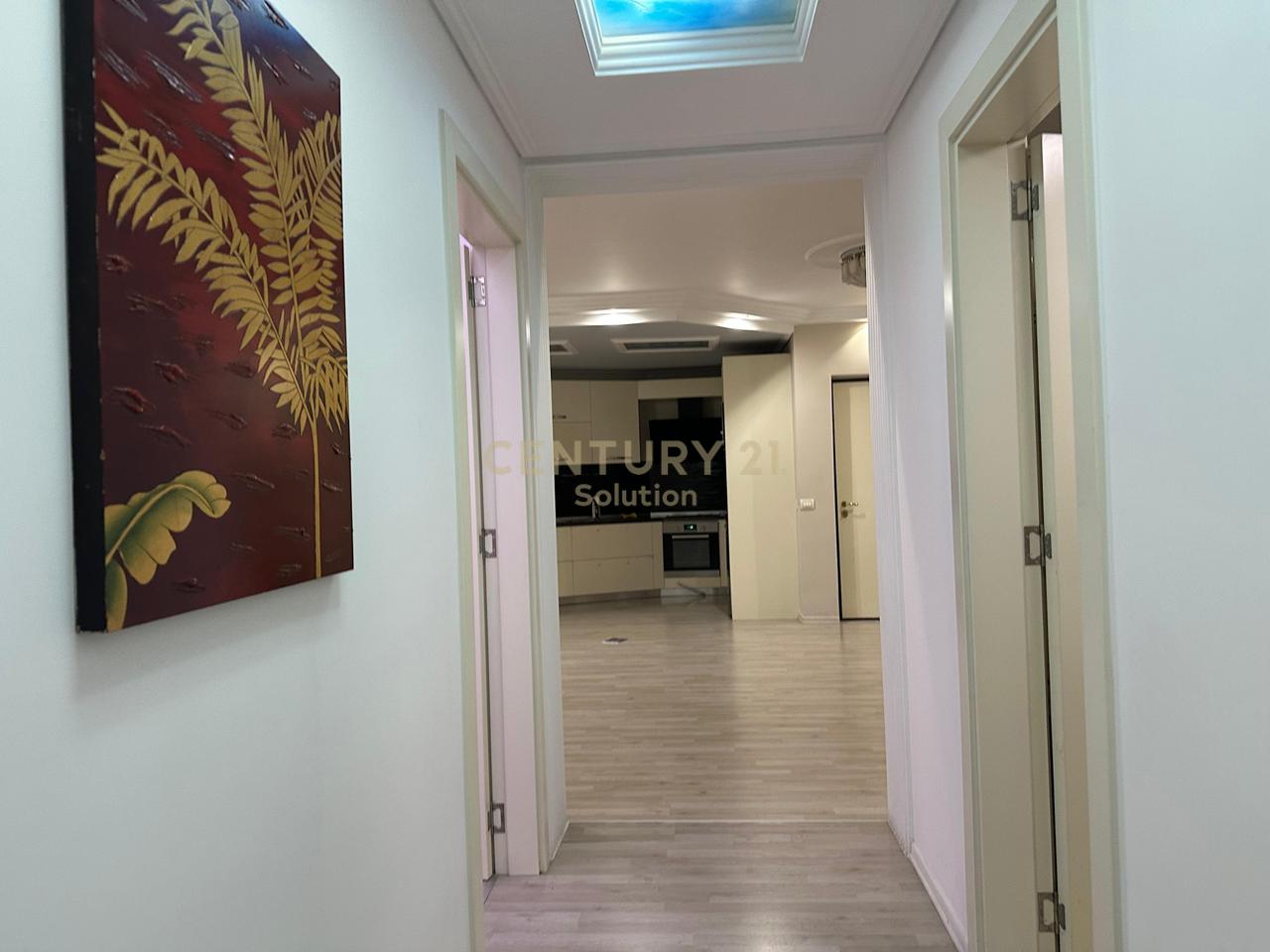 APARTAMENT 2+1+2 PER SHITJE PRANE PALLATIT ME SHIGJETA!