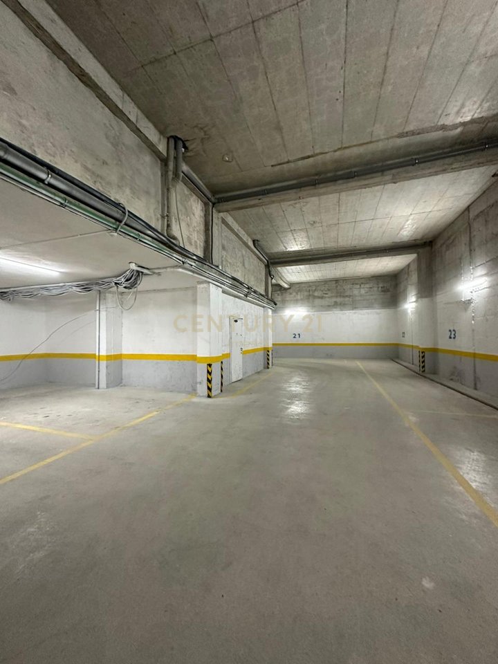 Parking for Rent in Fresk, Tirana - 2000€ | 1257.5 m²