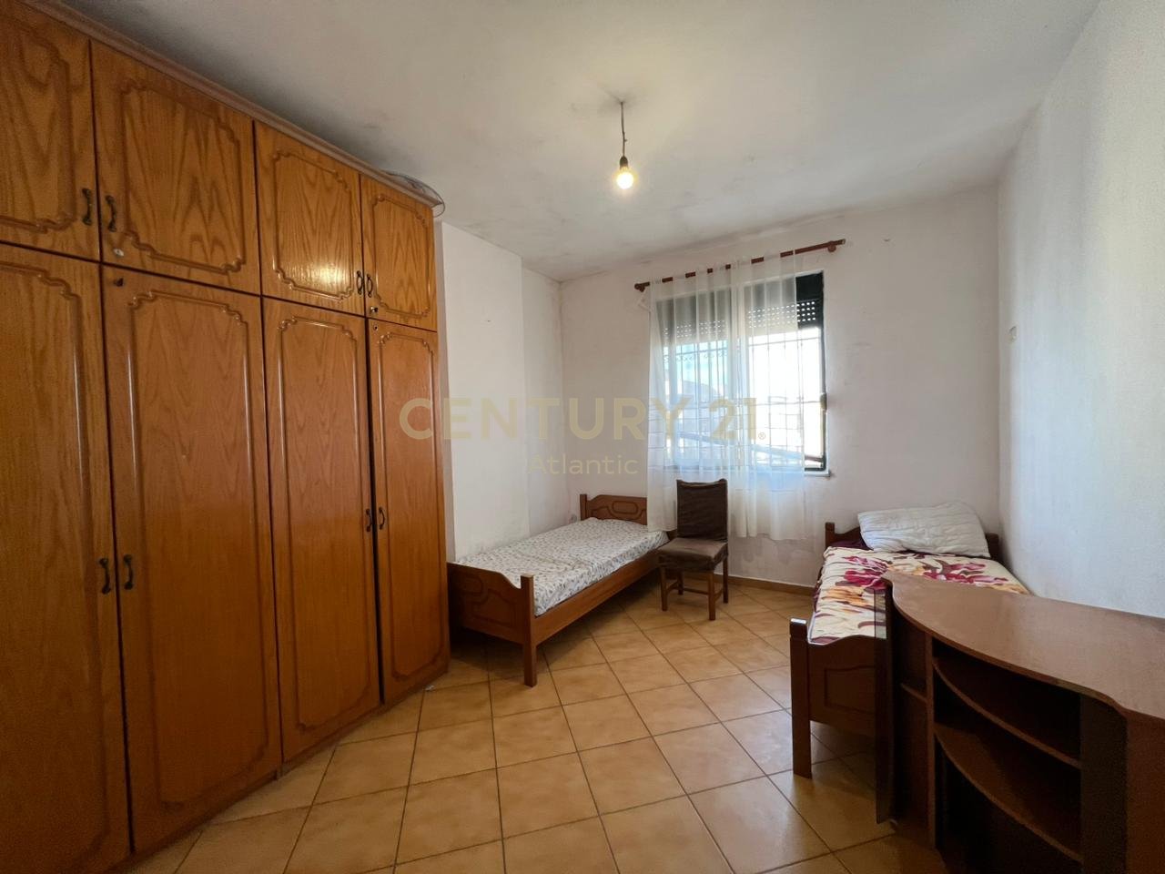 APARTAMENT 2+1 PER QERA NE PLAZH RROTA E KUQE DURRES !