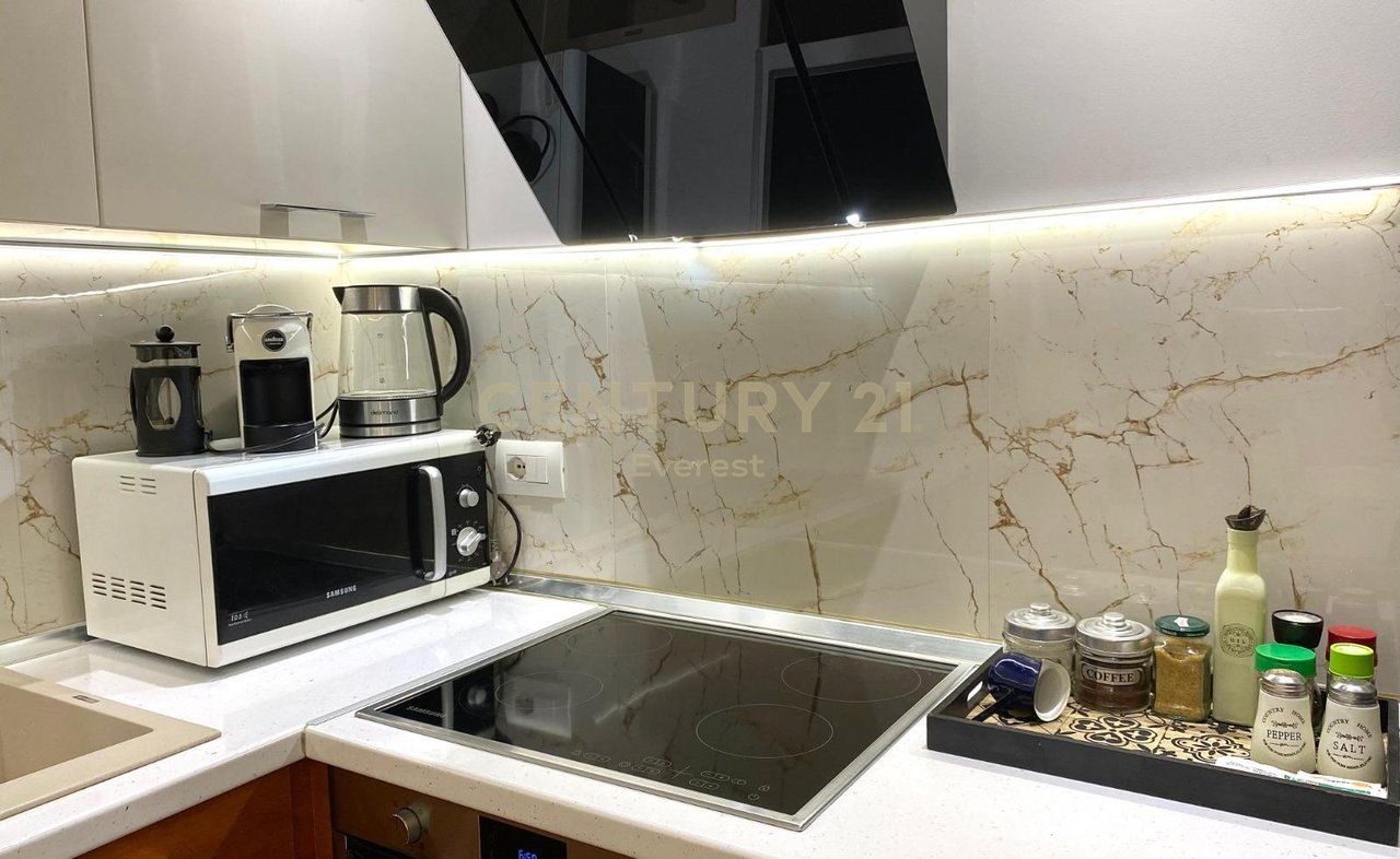 LIQUENI I THATE, APPARTAMENTO 2+1 IN AFFITTO + POSTO AUTO