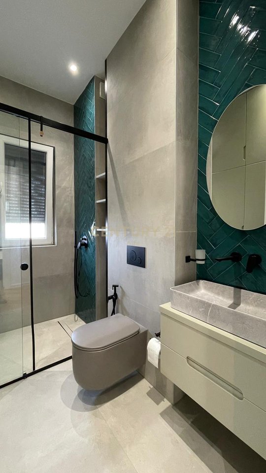 3+1 apartment for rent with veranda, parking space included – new furniture, Botanical Garden!