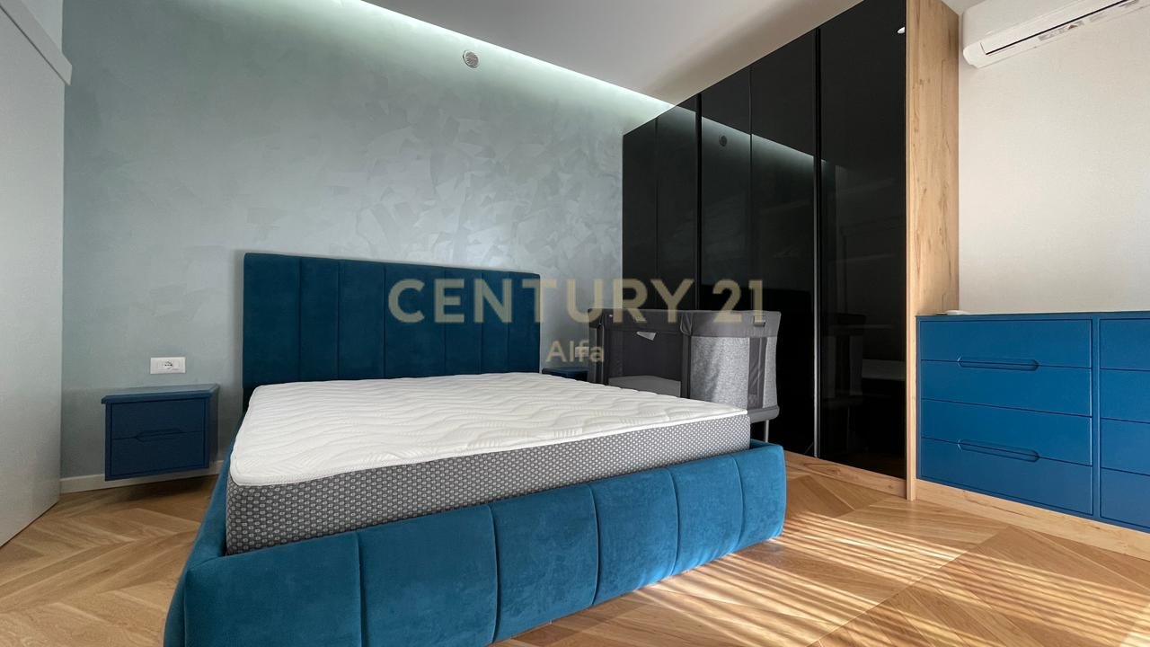 3+1 apartment for rent with veranda, parking space included – new furniture, Botanical Garden!