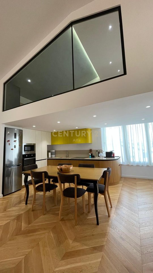 3+1 apartment for rent with veranda, parking space included – new furniture, Botanical Garden!