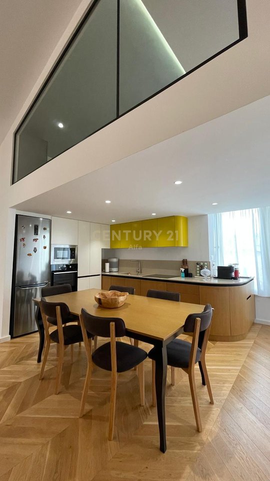 3+1 apartment for rent with veranda, parking space included – new furniture, Botanical Garden!