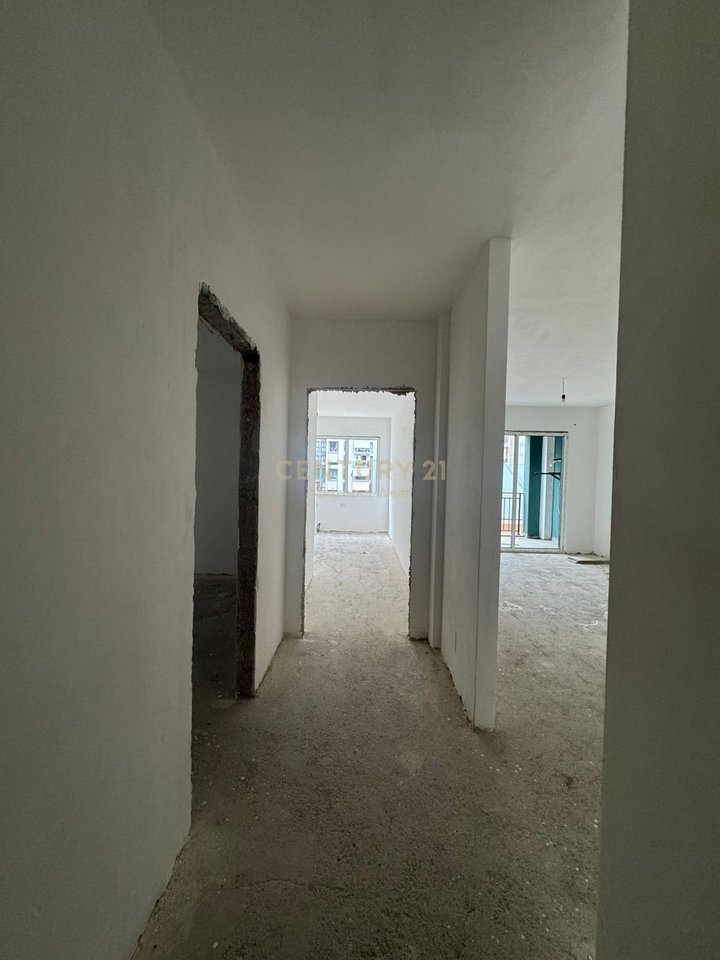 Apartment 2+1+2 for sale at Mirabella Complex, Oxhaku