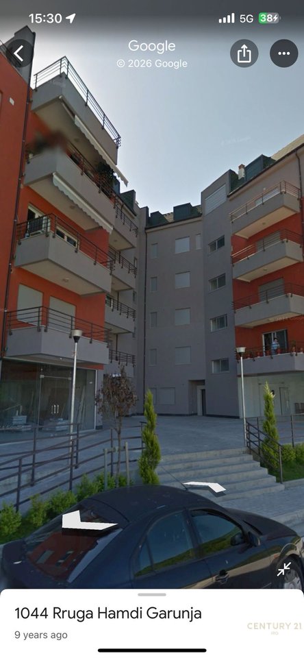 Ambjent komercial per shitje tek Liqeni i Thate