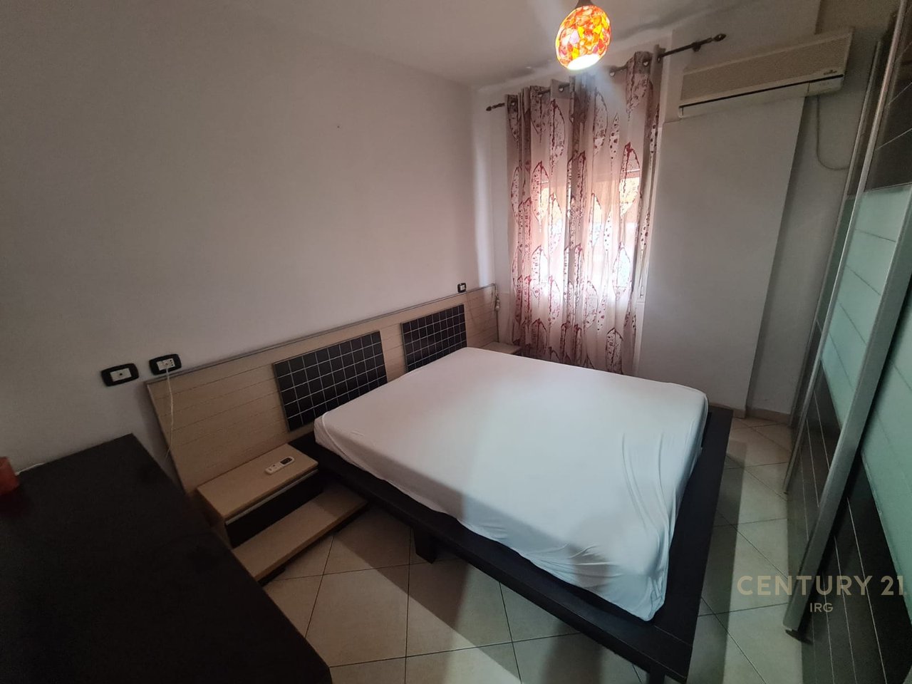 APARTAMENT 2+1+2 TEK 21 DHJETORI!