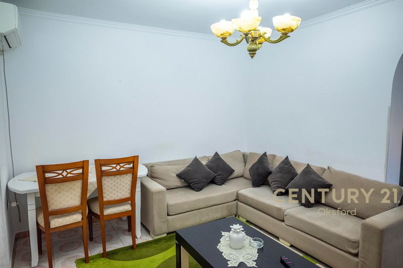 Apartament 3+1 Me QIRA tek Pazari i Ri!