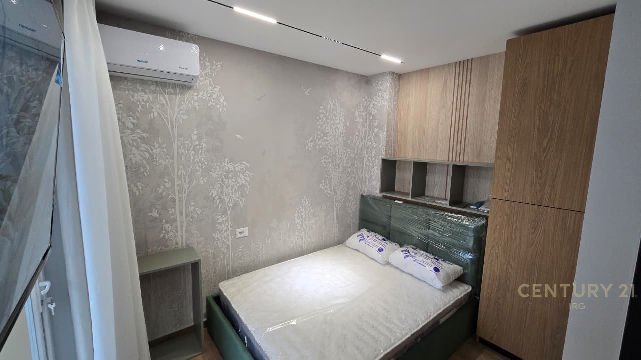 Shiten 3 Garsoniere+lavanteri te investuara  te pershtatuara per AirBnb!