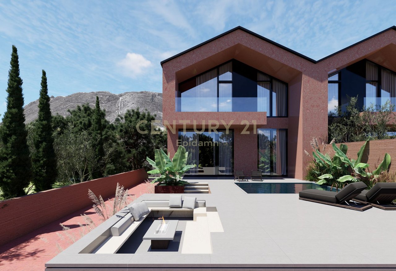 VILLA FOR SALE WITH SEA VIEW IN LALZ BAY !!