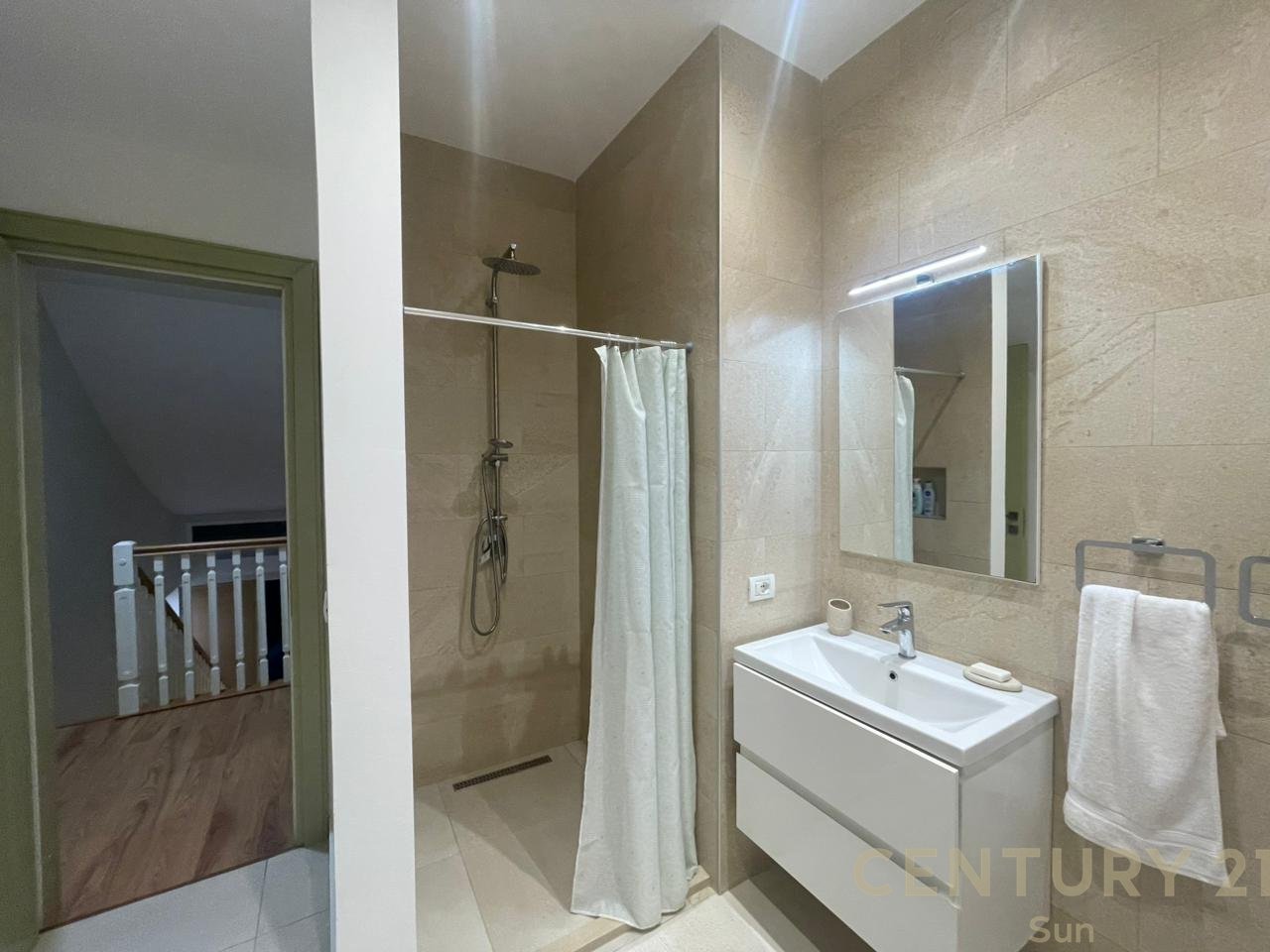 VILË PËR QIRA NË PRUSH-TIRANË!