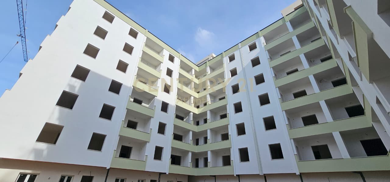 APARTAMENT PER SHITJE 1+1 NE GOLEM , DURRES VETEM 250M LARG DETIT