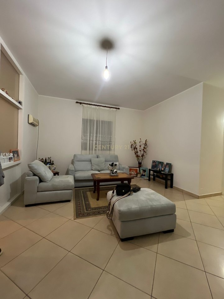 APARTMENT 2+1 FOR RENT AT "PALESTRA E MUNDJE", VLORE