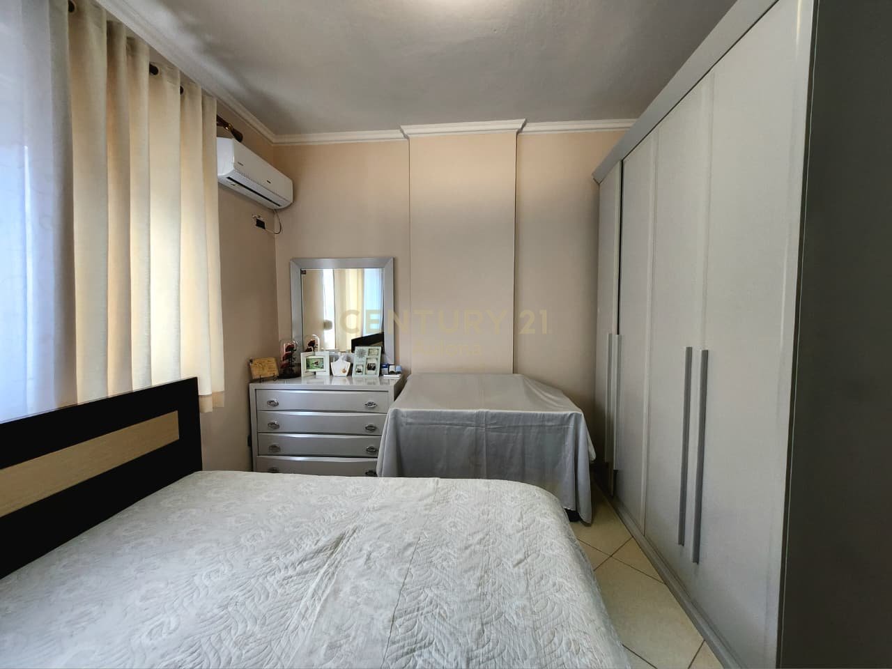 Apartament 3+1+2 në shitje – Rruga e Çipajve, Vlorë