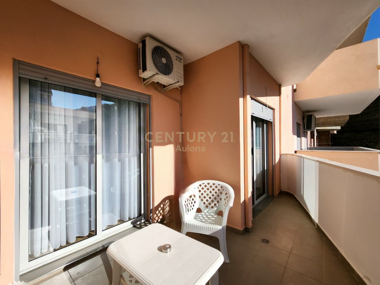 Apartament 1+1 për Shitje në Lungomare 1, Vijë e Parë