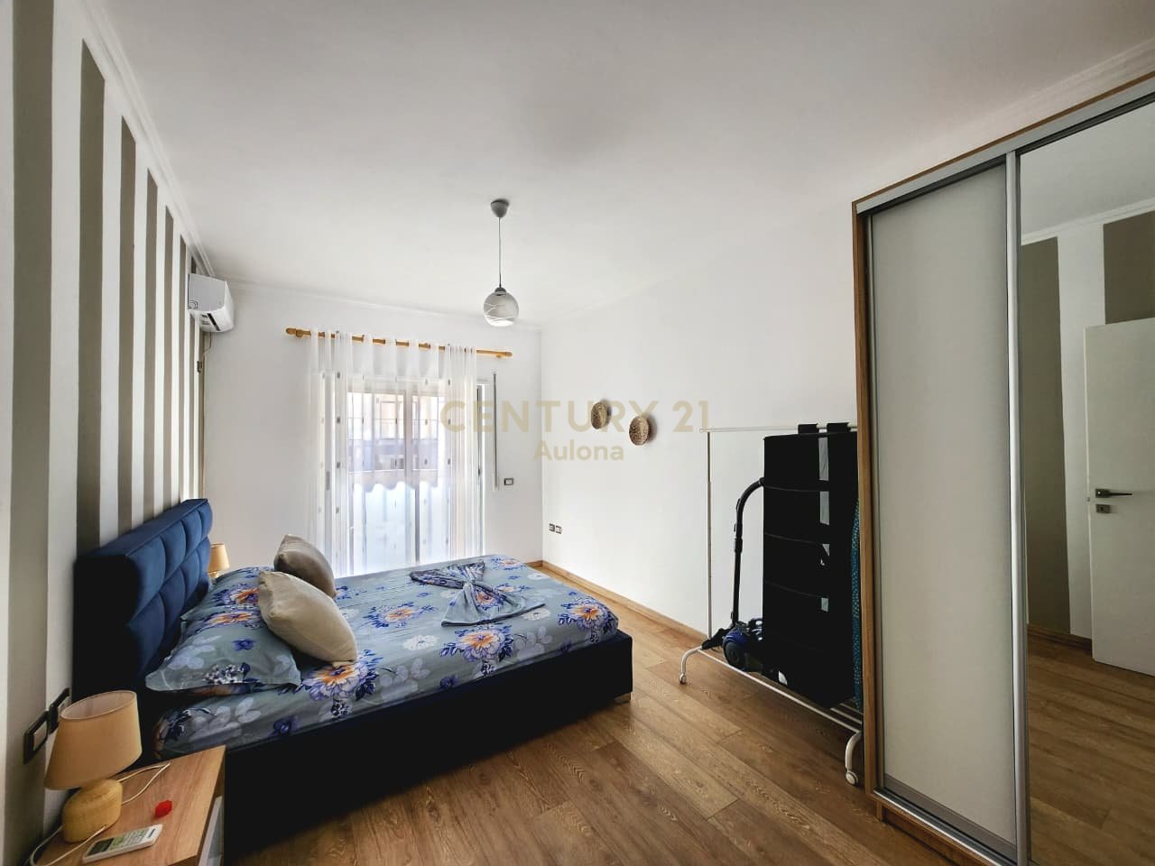 Apartament 1+1 për Shitje në Lungomare 1, Vijë e Parë
