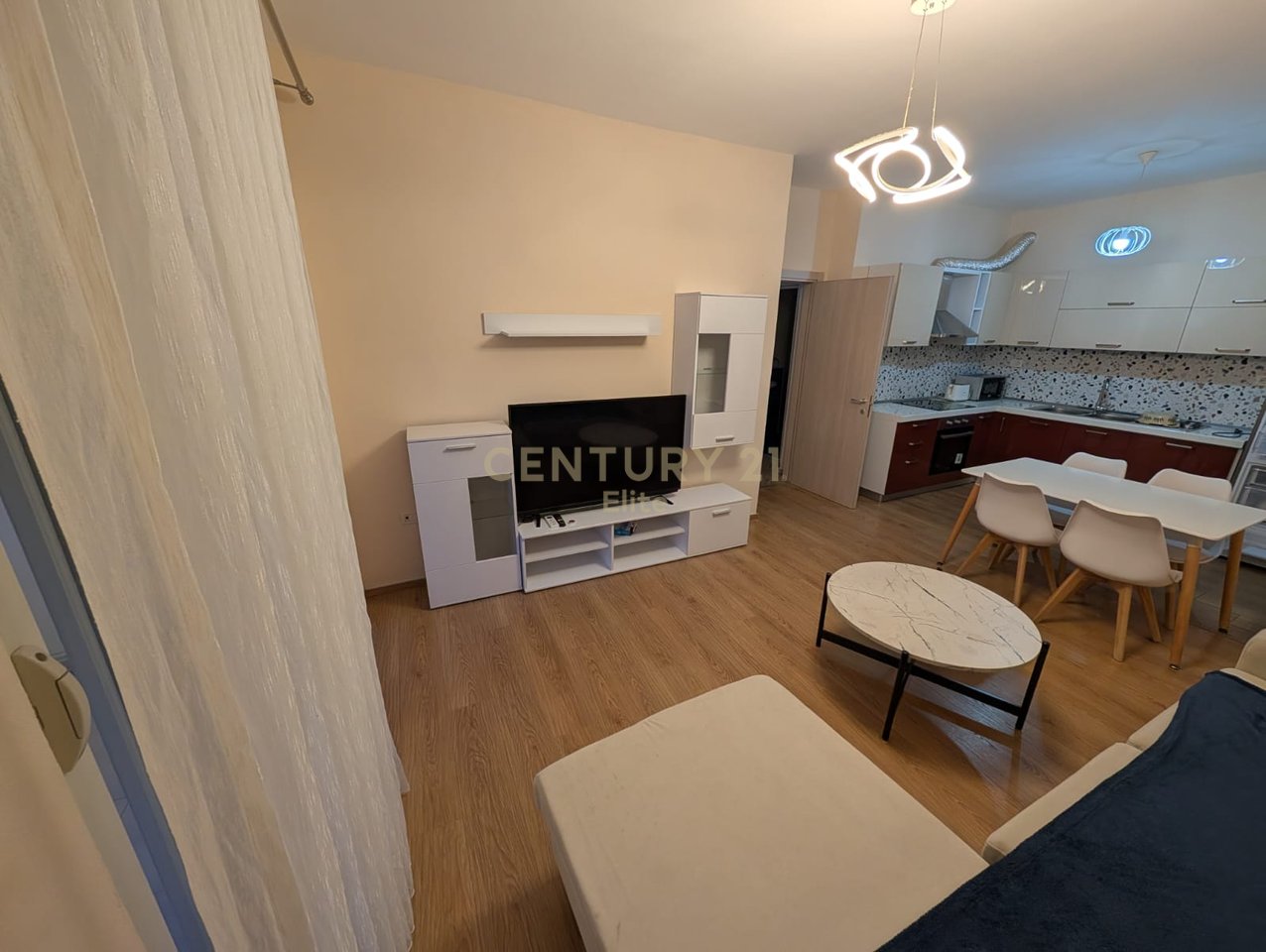 2+1+2 apartment for rent in FRESK.