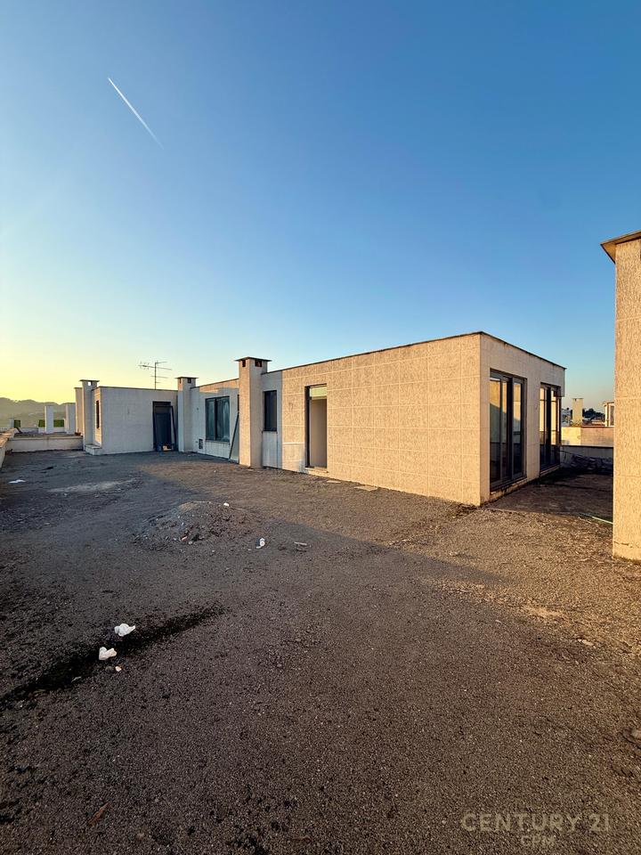 MISTO MAME SHESIM PENTHOUSE NE  RRUGEN  BESIM ALLA