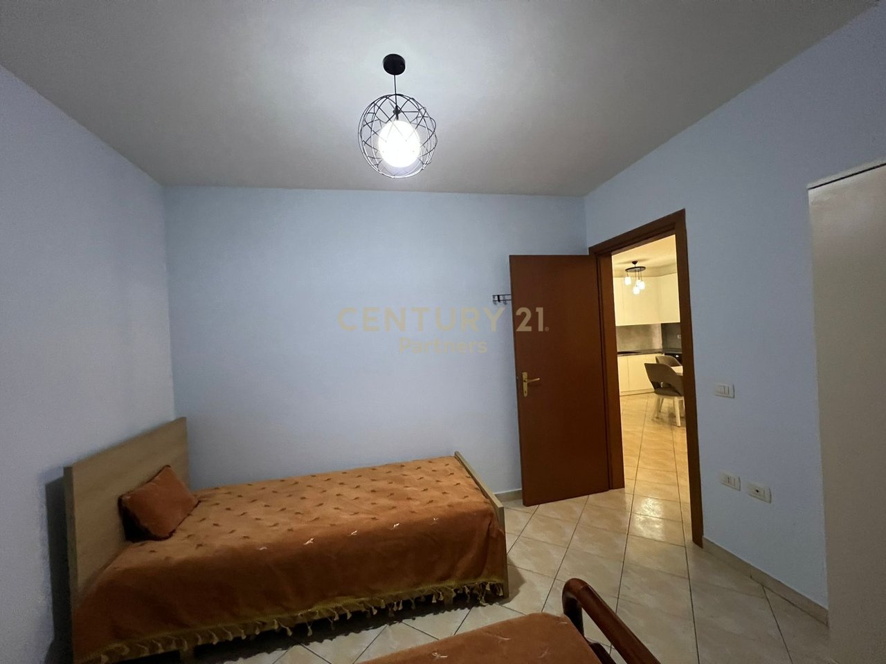 APARTAMENT 2+1+2 PËR QIRA – GLOBE, Ish Parku TIRANË