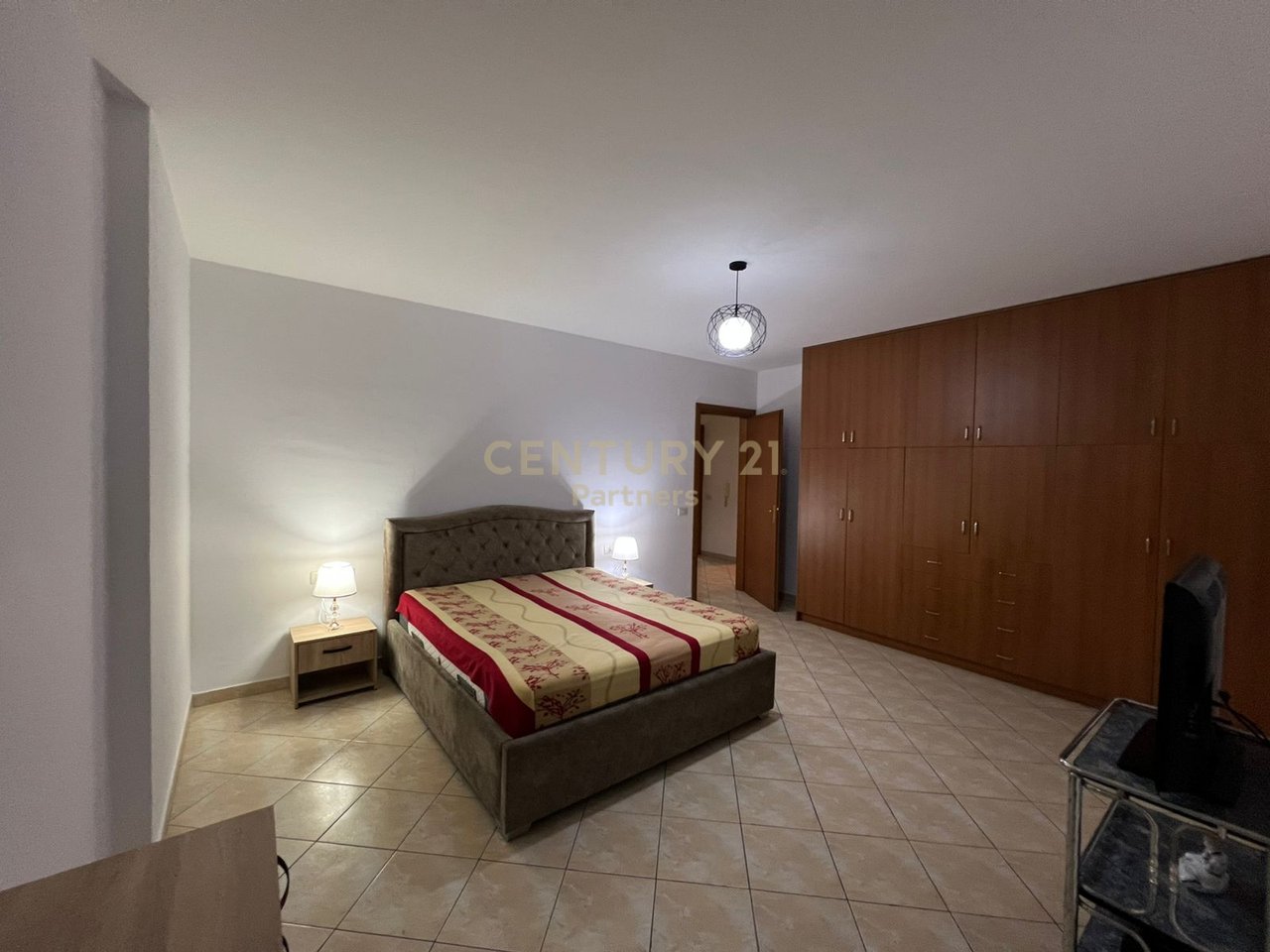 APARTAMENT 2+1+2 PËR QIRA – GLOBE, Ish Parku TIRANË