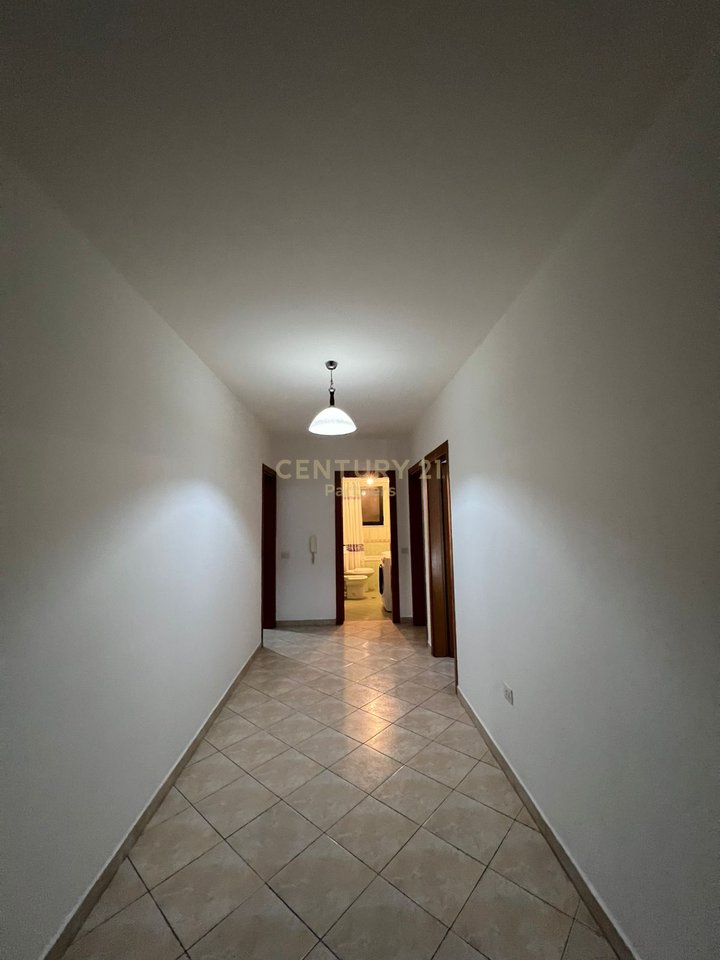 APARTAMENT 2+1+2 PËR QIRA – GLOBE, Ish Parku TIRANË