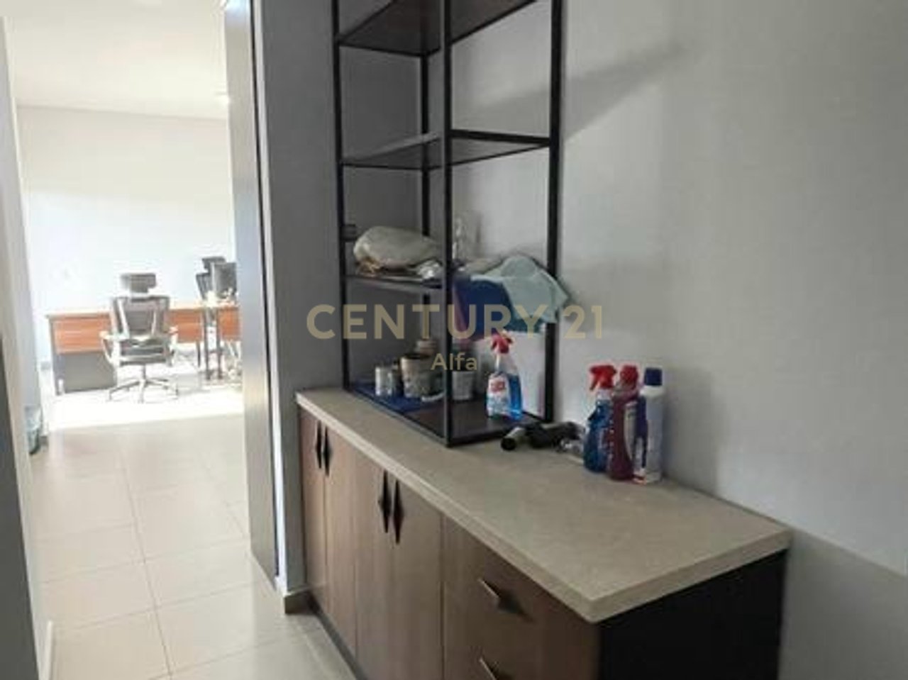 Jepet me qira ambient per zyra tek Zogu i Zi!