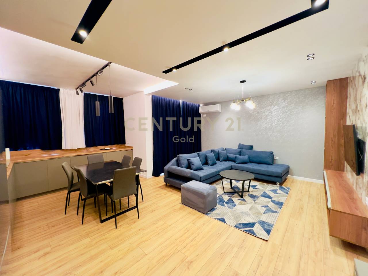 APARTAMENT  MODERN 2+1+2  TEK BULEVARDI I RI!