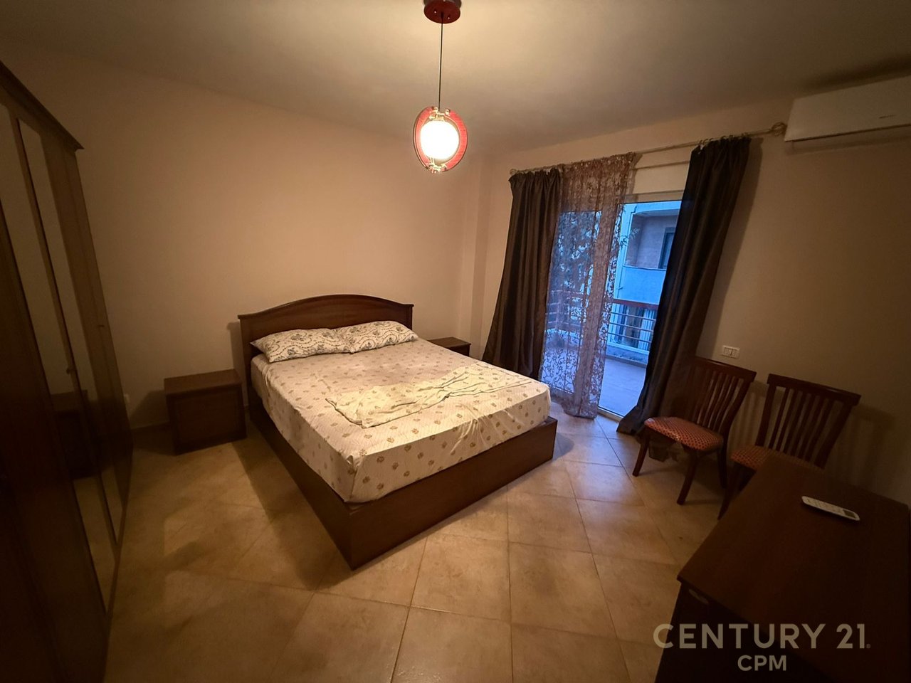 Apartament 2+1+2 Me Qira te Liqeni i Thatë, Colombo 2