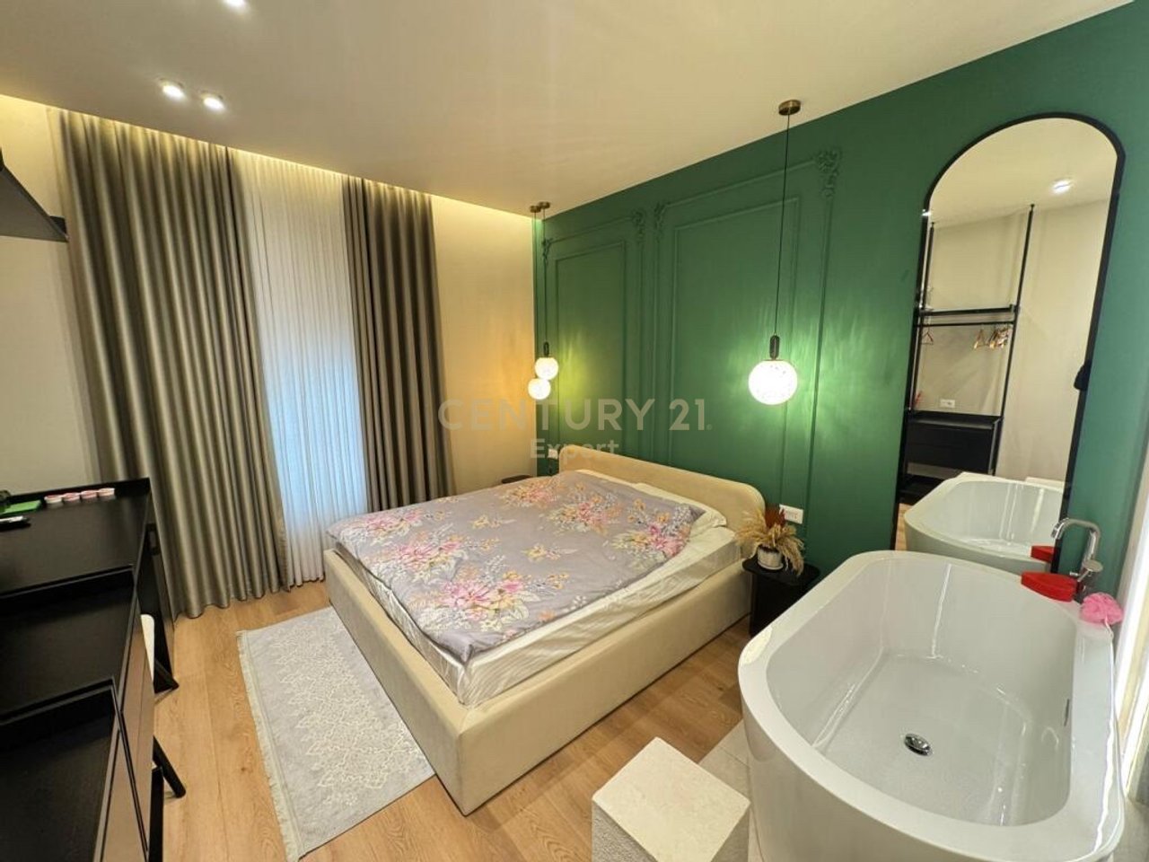 STUDIO FOR RENT AT MANGALEM COMPLEX!