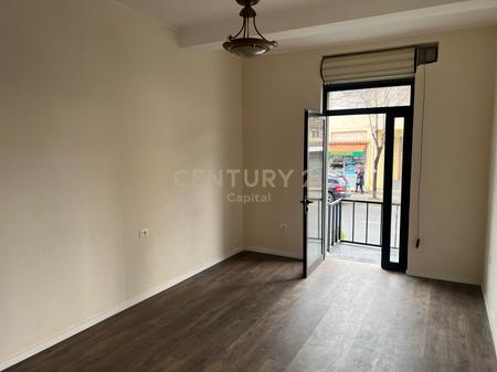BUSINESS PREMISES FOR RENT – FLOOR 0, MAIN STREET, MAXIMUM VISIBILITY