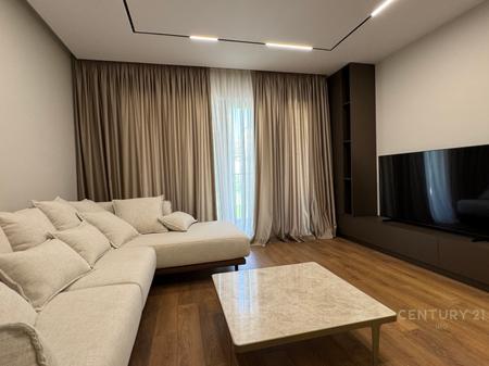 JEPET ME QIRA DUPLEKS ME POST PARKIMI TEK KODRA E DIELLIT  !