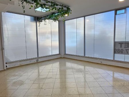 Ambjent komercial per qera tek Kodra e Diellit