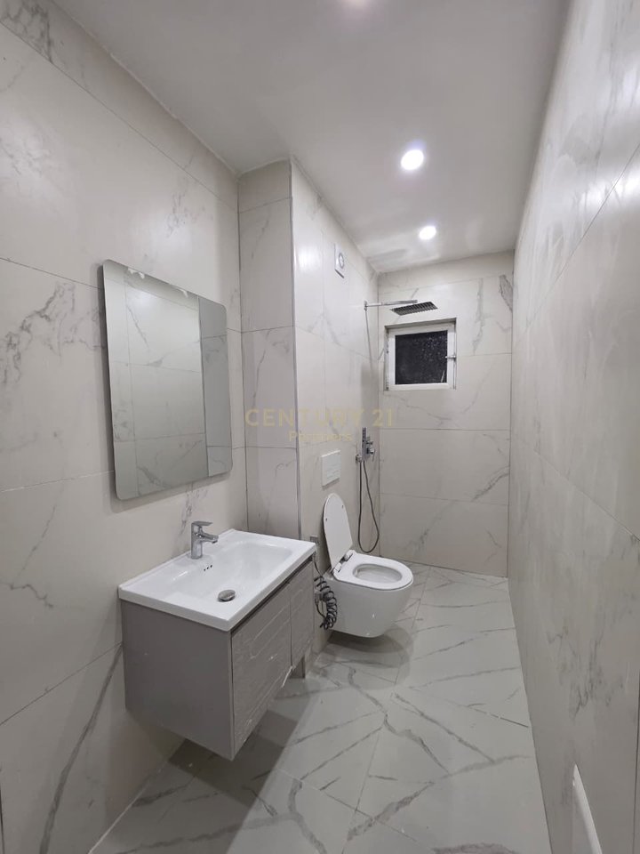 APARTAMENT 1+1+VERANDE, KOMUNA E PARISIT, PRANE LULISHTES 1 MAJI!