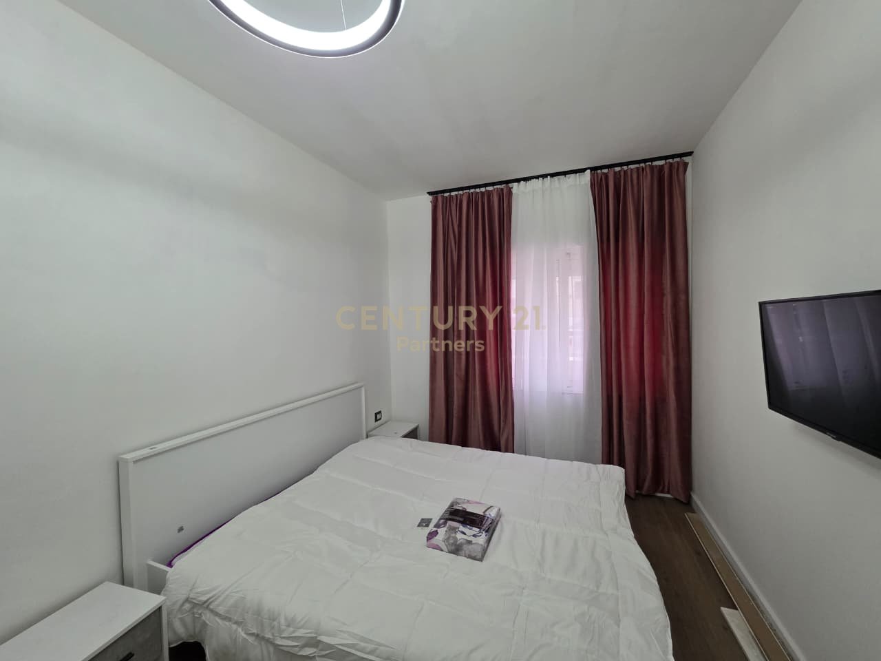 APARTAMENT 1+1+VERANDE, KOMUNA E PARISIT, PRANE LULISHTES 1 MAJI!