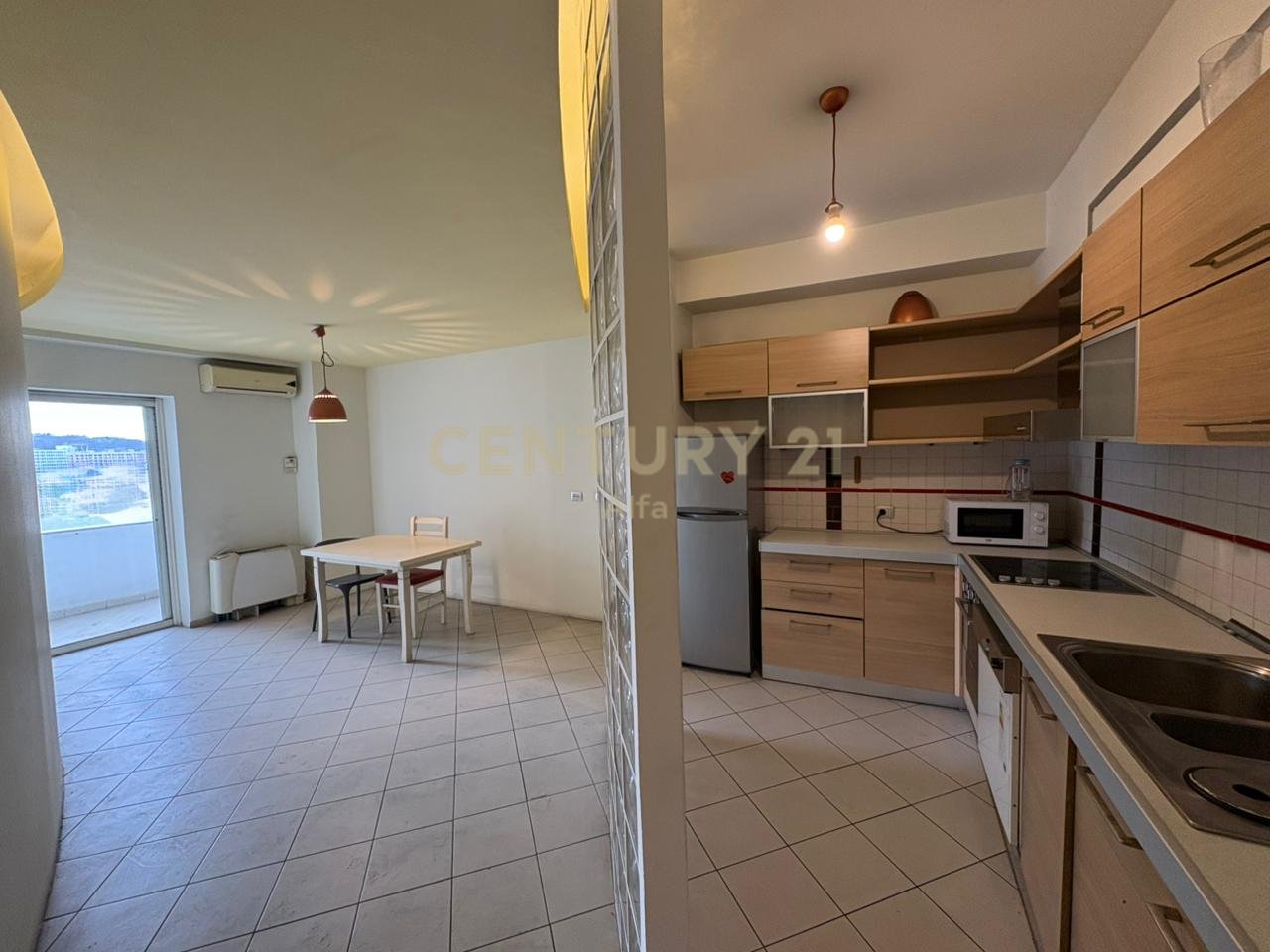 Shitet apartament 168 m2 tek Zogu i Zi!