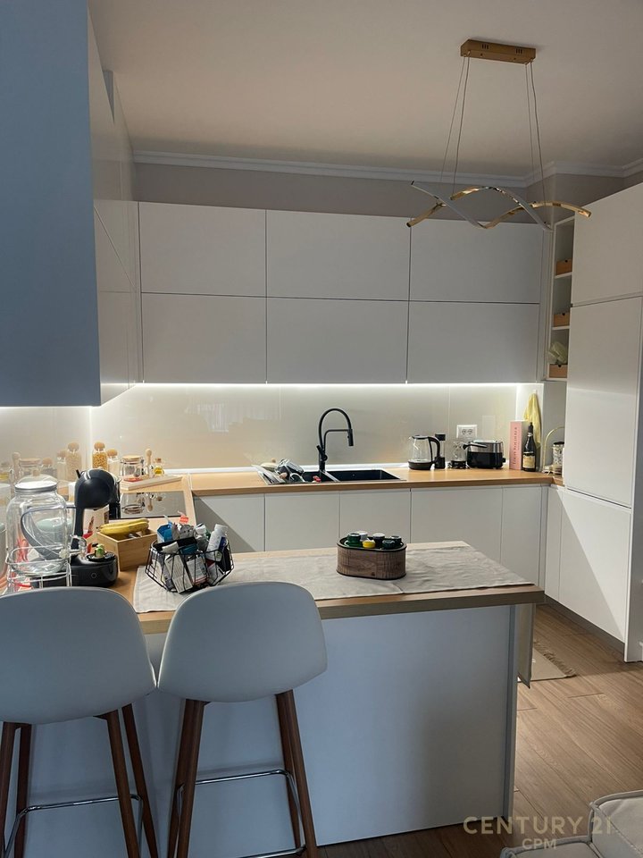 Apartment 2+1+2 with Parking for Sale at an Extra Price – Bulevardi i Ri, Tirana