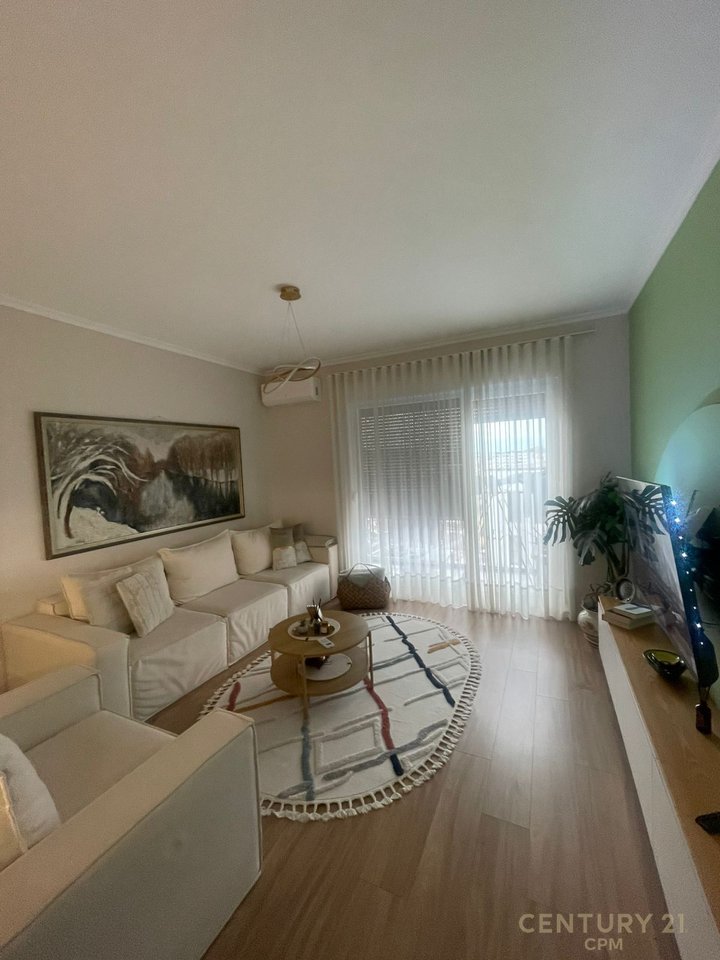 Apartment 2+1+2 with Parking for Sale at an Extra Price – Bulevardi i Ri, Tirana