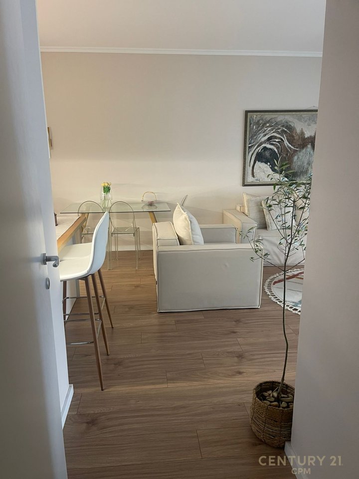 Apartment 2+1+2 with Parking for Sale at an Extra Price – Bulevardi i Ri, Tirana