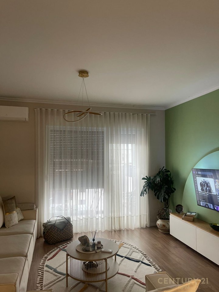 Apartment 2+1+2 with Parking for Sale at an Extra Price – Bulevardi i Ri, Tirana
