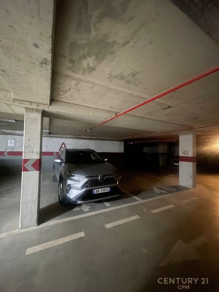 Apartment 2+1+2 with Parking for Sale at an Extra Price – Bulevardi i Ri, Tirana