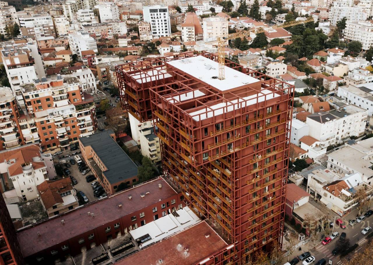 Jepet me qira ambient komercial tek Tirana Garden Building!