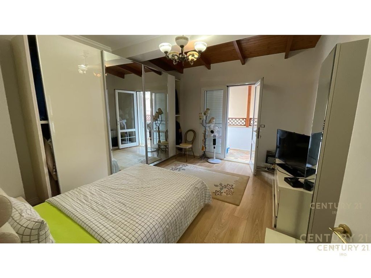 Apartment 3+1+2 in the Hill of the Sun!!